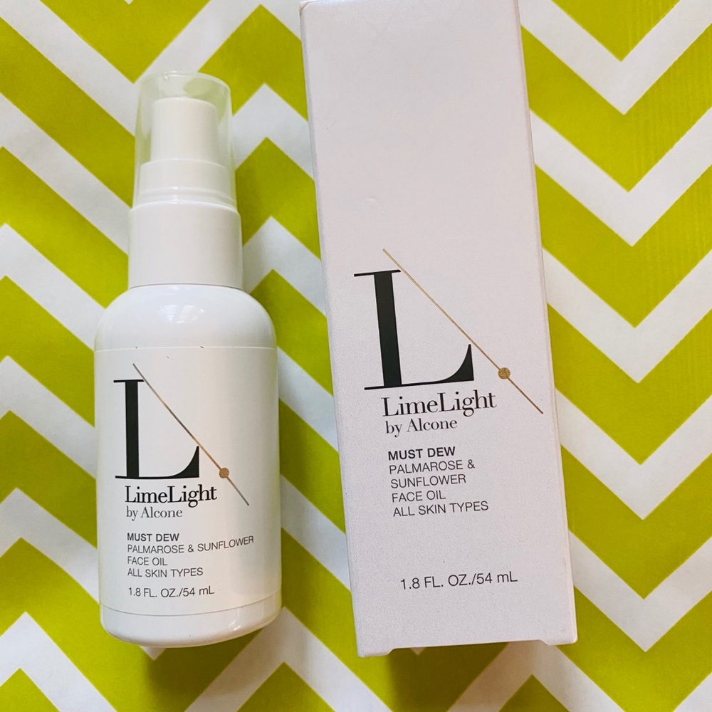 Must Dew Face Oil Moisturizer- Limelife/ Limelight
